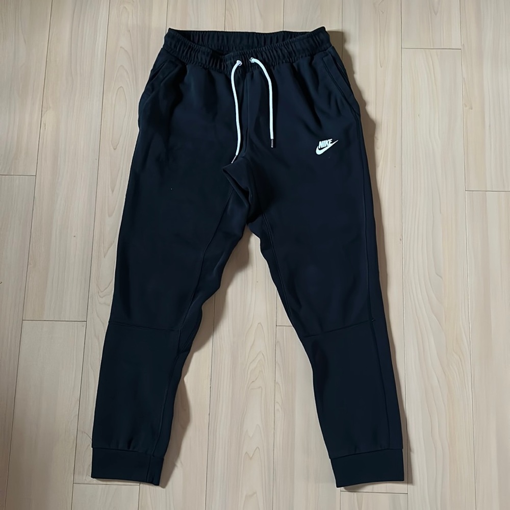 Nike black men’s sweatpants size small